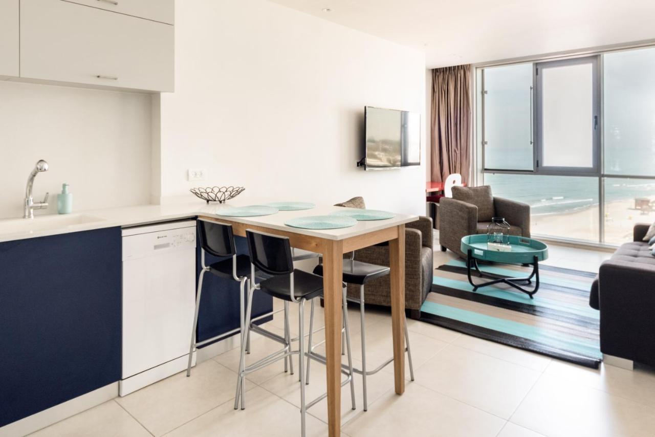 Beach Apartment- Breathtaking Views With Bomb Shelter Herzelia Zewnętrze zdjęcie