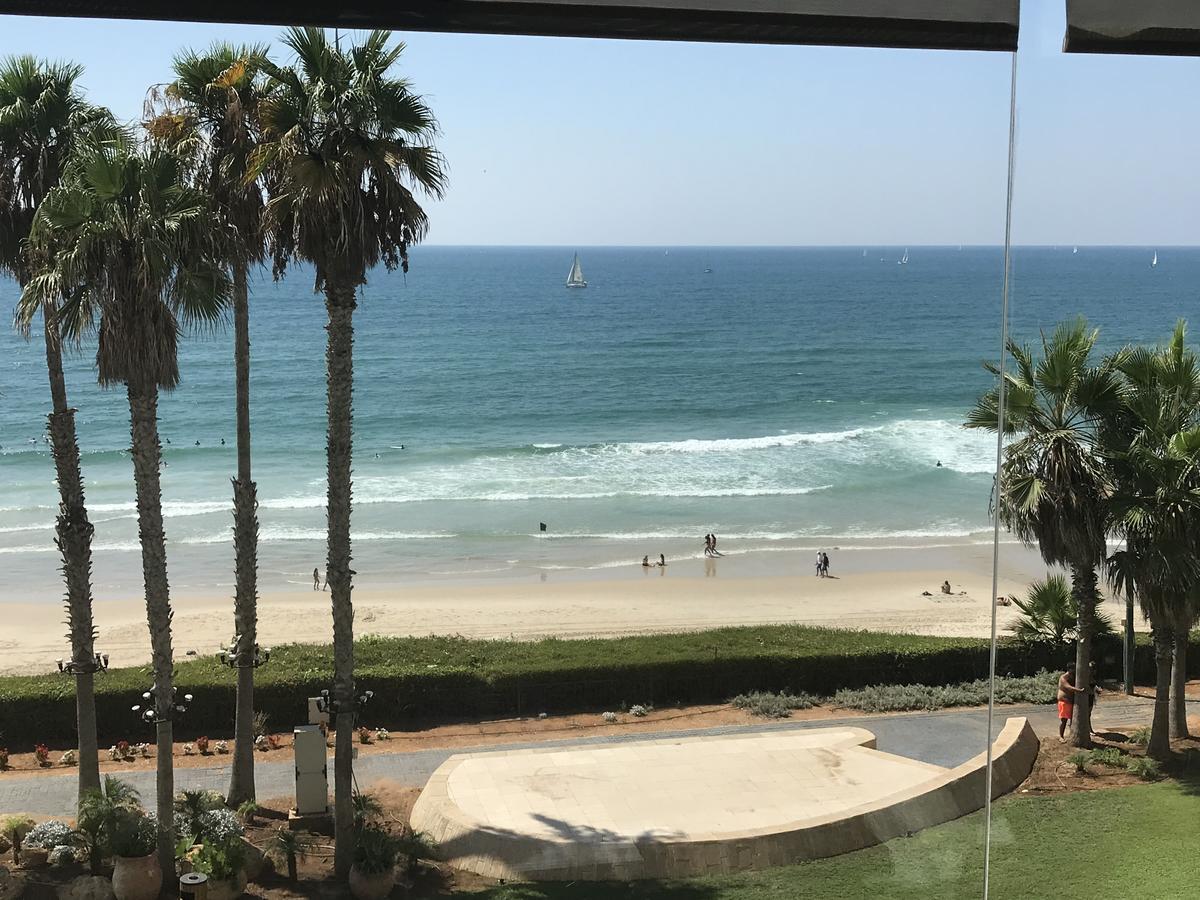 Beach Apartment- Breathtaking Views With Bomb Shelter Herzelia Zewnętrze zdjęcie